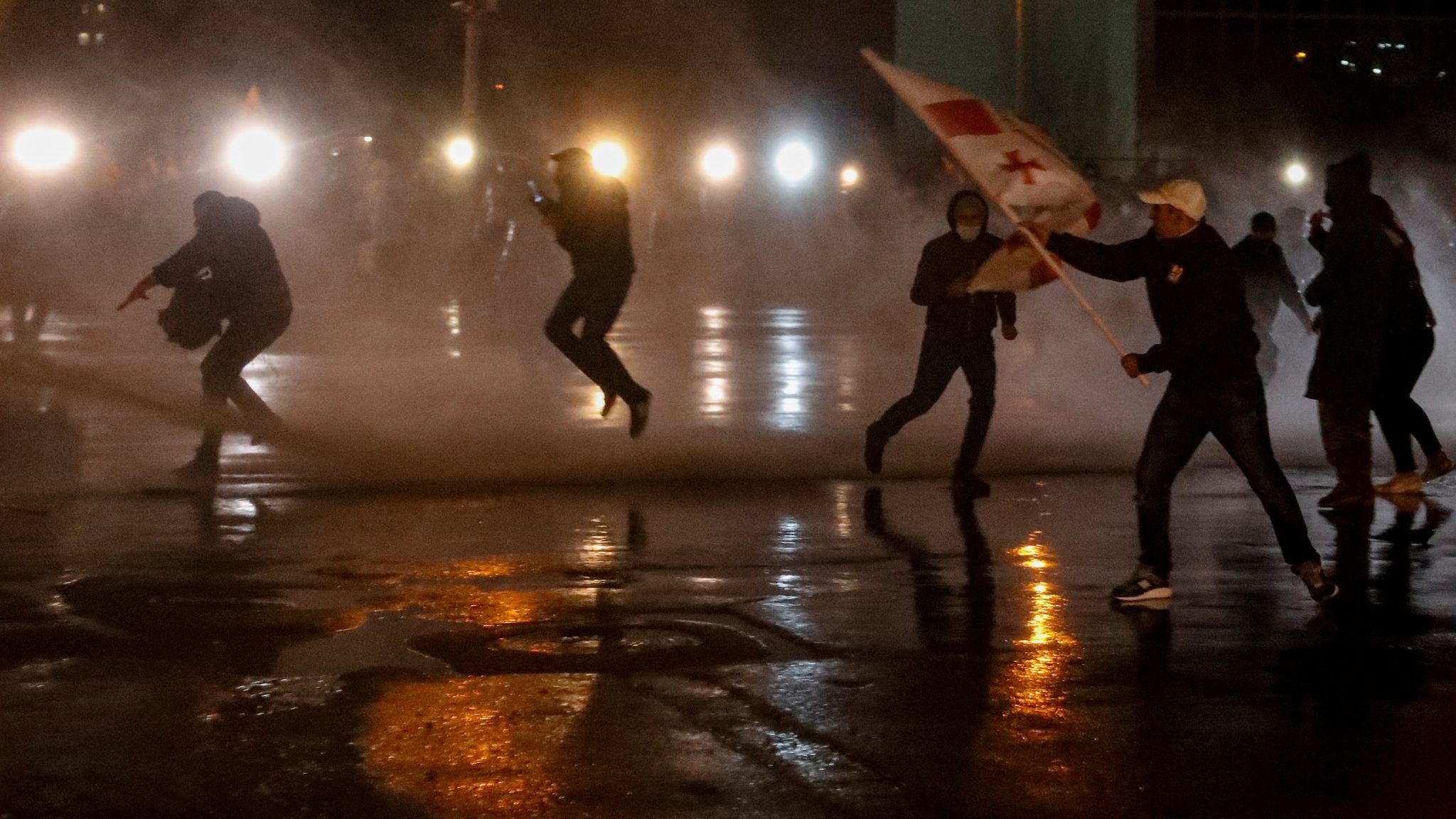 Water-cannon-Tbilisi-2048x1152-1