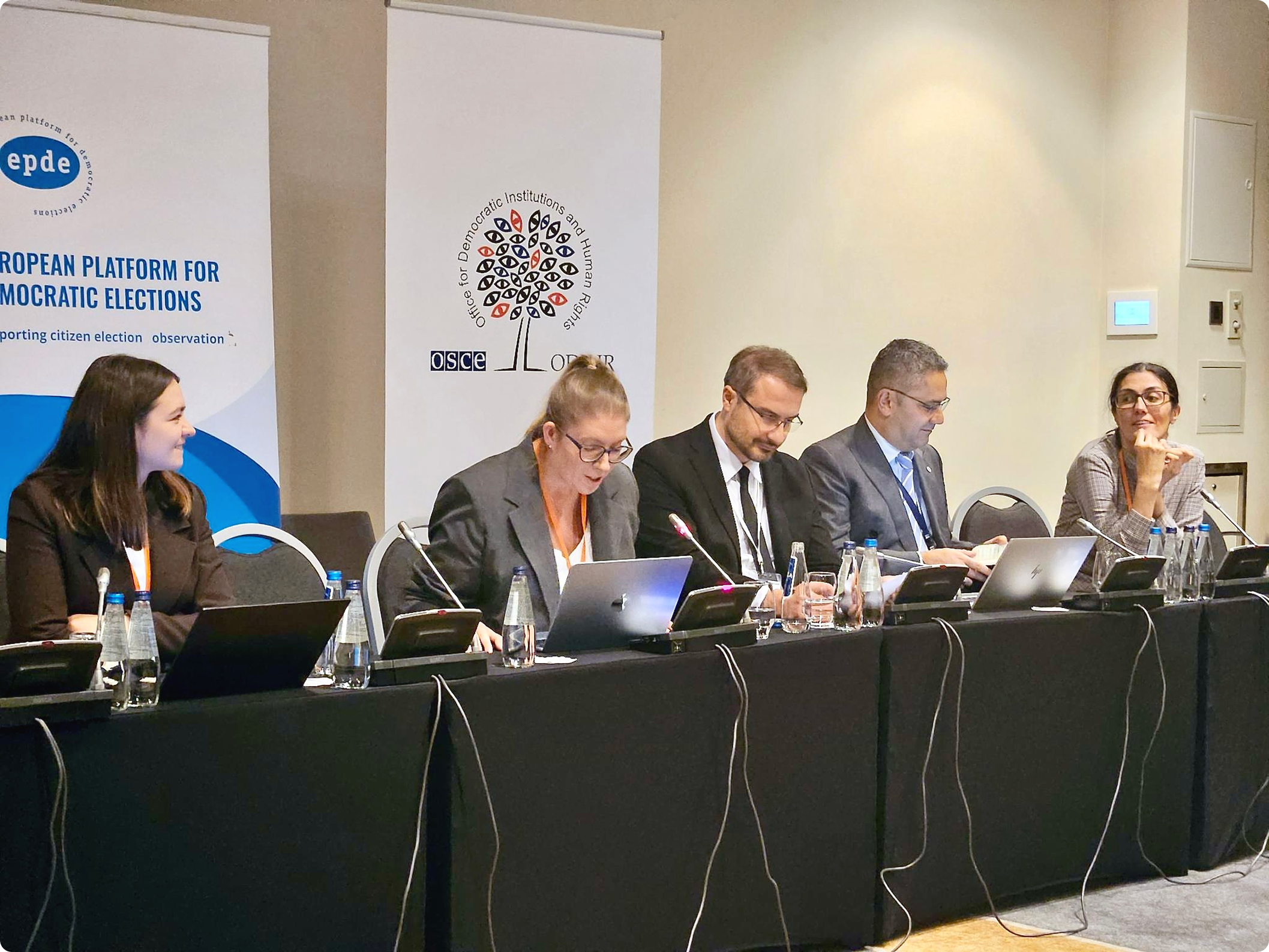 5769CFAB-54F9-4C24-B262-F0A14E598EC7_1_201_a 1